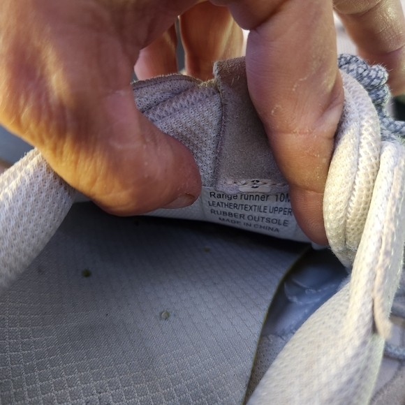 JOHNNIE O TAUPE CLASSIC STYLE SNEAKER/ RUNNING SHOE - Picture 7 of 8